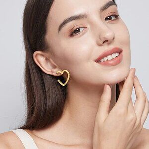 18K Gold Plated Huggie Hoops Hypoallergenic Earrings for Women Trendy Jewelry